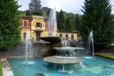 San Pellegrino, Lombardiya / İtalya - 5 Ekim: Modern bir fo manzarası