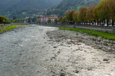 San Pellegrino, Lombardiya / İtalya - 5 Ekim Brem boyunca görüntüleme