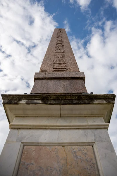 FLORENCIA, TOSCANA / ITALIA - 20 DE OCTUBRE: Vista del obelisco en —  Fotos de Stock