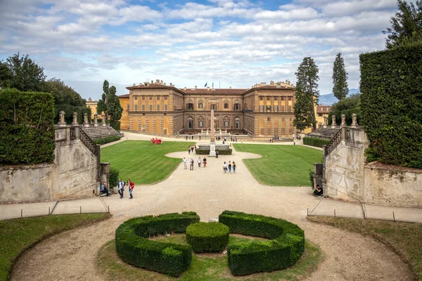 Florens, Toscana / Italien - 20 oktober: Utsikt mot Palazzo Pitt — Stockfoto