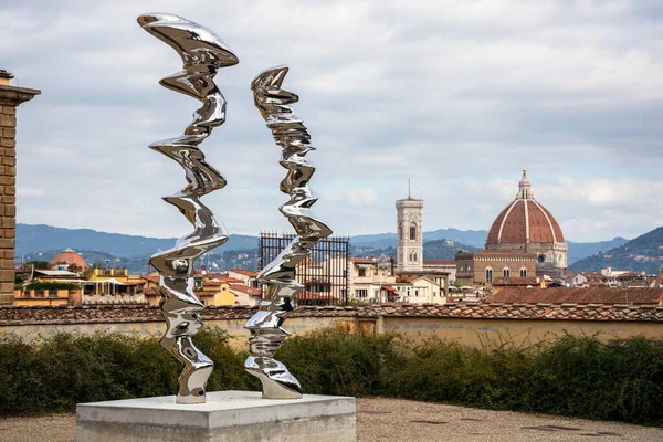 FLORENCE, TUSCANY/ITALY - OCTOBER 20 : Modern sculpture by Tony — Stock Photo, Image