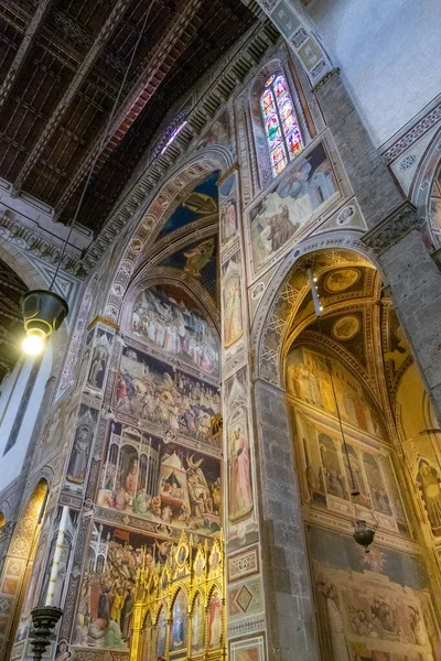 Florencie, Toskánsko / Itálie - 19. října: Interiér Santa Cr — Stock fotografie