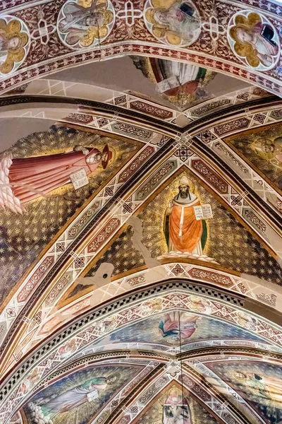 FLORENCE, TUSCANY/ITALY - OCTOBER 19 : Interior view of Santa Cr — Stock Photo, Image