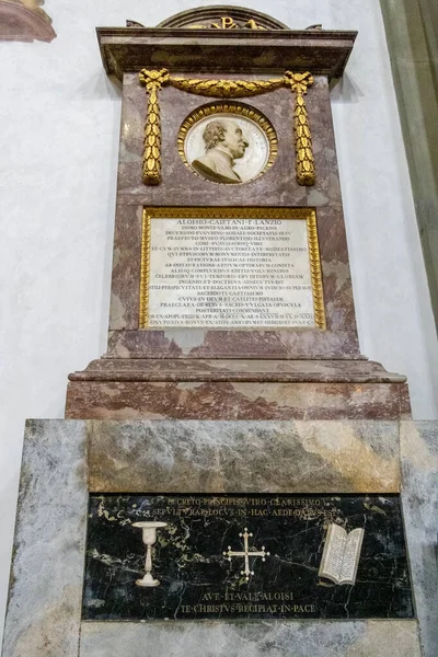 FLORENCE, TUSCANY/ITALY - OCTOBER 19 : Monument to Luigi Lanzi i — Stock Photo, Image