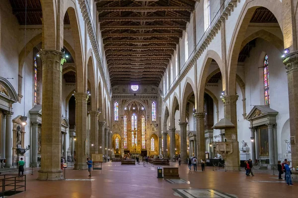 FLORENCIA, TOSCANA / ITALIA - 19 DE OCTUBRE: Vista interior de Santa Cr — Foto de Stock