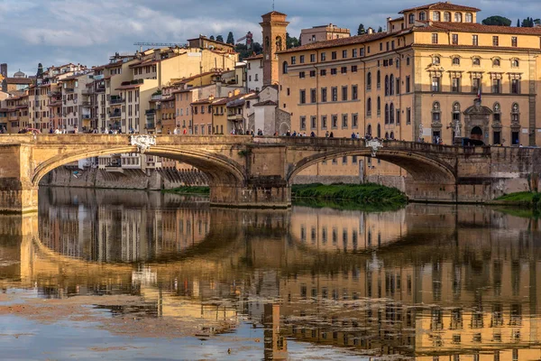 Florencia Toscana Italia Octubre Vista Edificios Largo Través Del Río — Foto de Stock