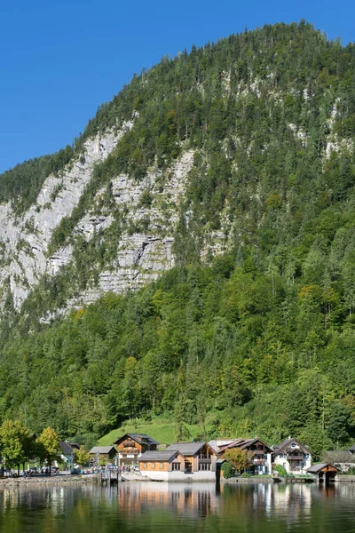 Hallstatt Salzkamergut Austria Eylül Hallstatt Gölü Çevresindeki Mülklerin Görüntüsü Eylül — Stok fotoğraf