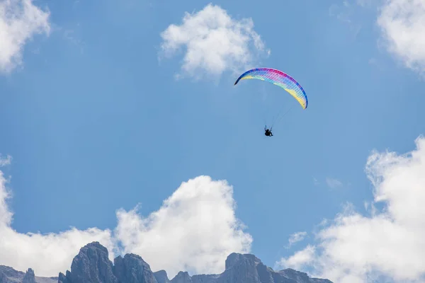 Selva Sud Tyrol Italy Agosto Parapendio Nelle Dolomiti Vicino Selva — Foto Stock