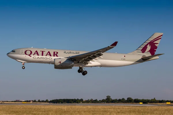 A330 Qatar Cargo — Stok Foto