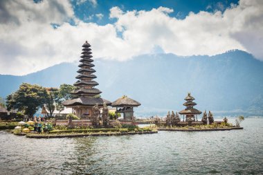 ULUN danu Tapınağı