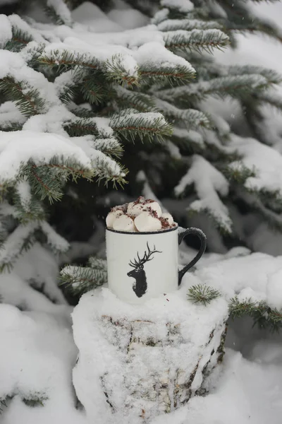 Drink Marshmallows Winter Tree — Stock Photo, Image