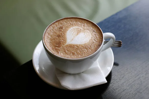 Kafede Sütlü Sıcak Kahve — Stok fotoğraf