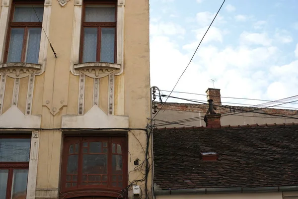 Facciata Con Finestre Della Casa — Foto Stock