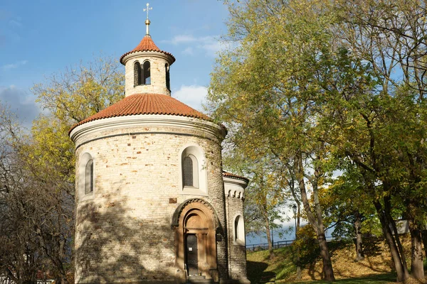 Den Ortodokse Kirke Parken – stockfoto