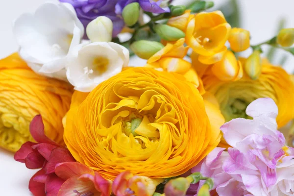 Boeket Met Verschillende Kleurrijke Bloemen — Stockfoto