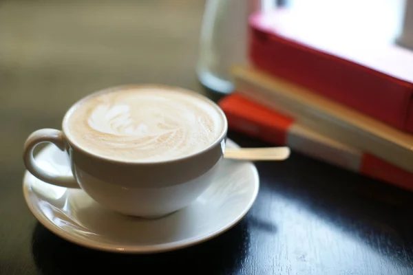 Heißer Kaffee Mit Milch Auf Dem Tisch Café — Stockfoto