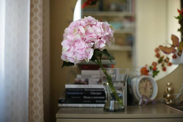 Pink Hydrangea Vase — Stock Photo, Image