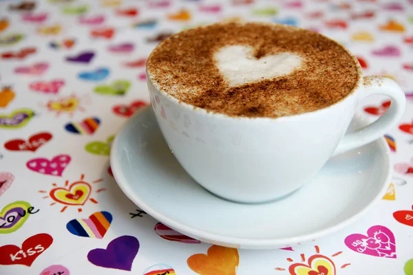 Heißer Kaffee Auf Dem Tisch — Stockfoto