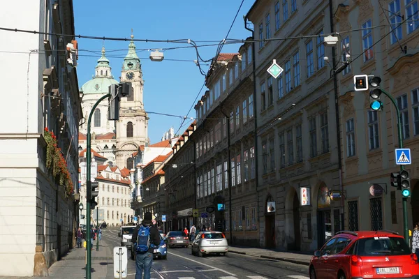 Prag Şehrinin Eski Caddesi — Stok fotoğraf