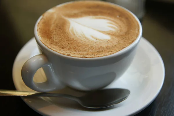 Café Chaud Avec Lait Sur Table Dans Café — Photo