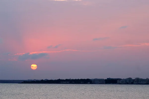 Schöner Sonnenuntergang Über Dem Meer — Stockfoto