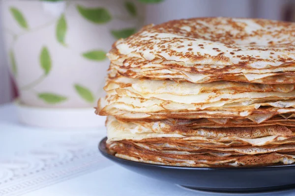 Pila Pancake Fatti Casa Sul Tavolo — Foto Stock