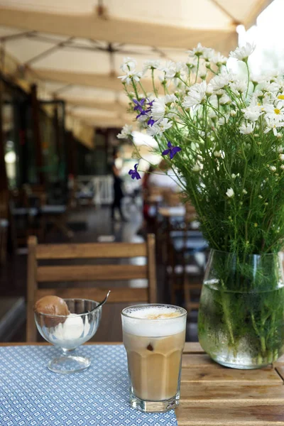 Coffee Ice Cream Table Coffee Shop Moscow June 2020 — Stock Photo, Image