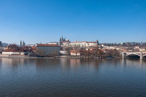 Vue panoramique de Prague. Château de Prague et Hradcany . — Photo