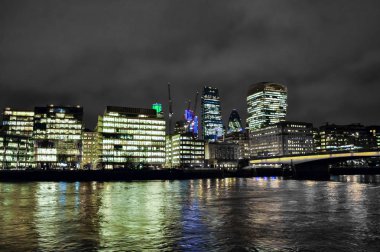 Londra içinde gökdelenler