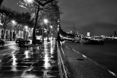 Gece sokağa Londra