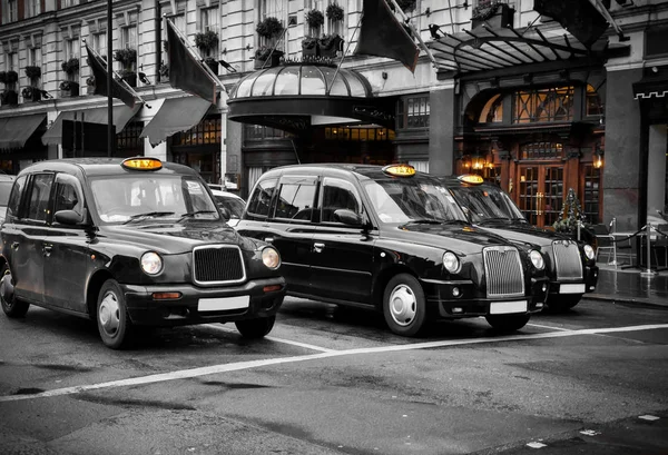 Λονδίνο ταξί στο δρόμο — Φωτογραφία Αρχείου