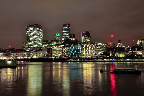 Wolkenkrabbers in Londen — Stockfoto