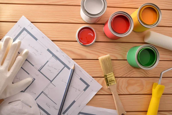 Цветная Краска Ремонта Домах Деревянном Реечном Столе Home Diy Concept — стоковое фото