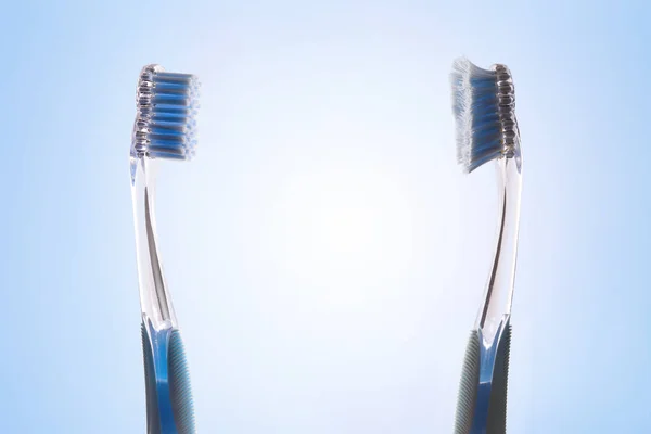 Comparison between new and used tooth brush facing — Stock Photo, Image