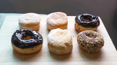 somun Tepesi veya halka ile çikolatalı çörek