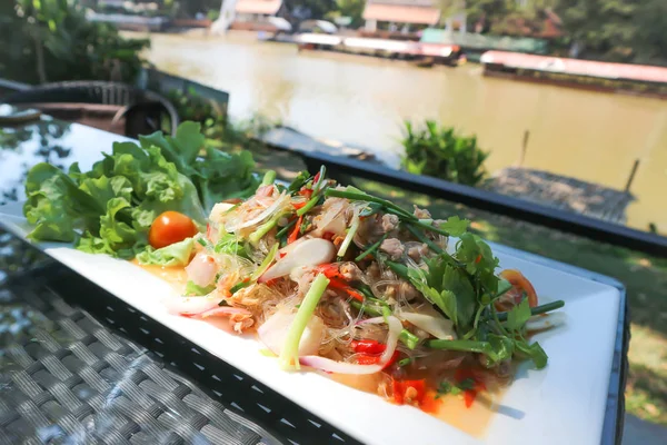 Salad Pedas Atau Salad Vermicelli Atau Hidangan Salad Pedas Thailand — Stok Foto