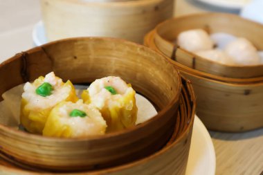 Dim sum veya Çin mutfağının buğulanmış çörek