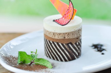 Çikolatalı kek veya çikolatalı mousse kek dsh