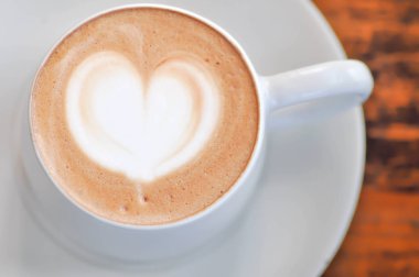 sıcak kahve veya sıcak cappuccino