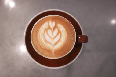 sıcak kahve, sıcak mocha veya sıcak cappuccino