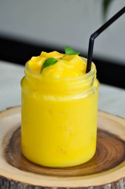 suyu, mango suyu veya mango smoothies