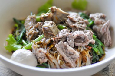 sığır şehriye, Çin noodle veya düz şehriye