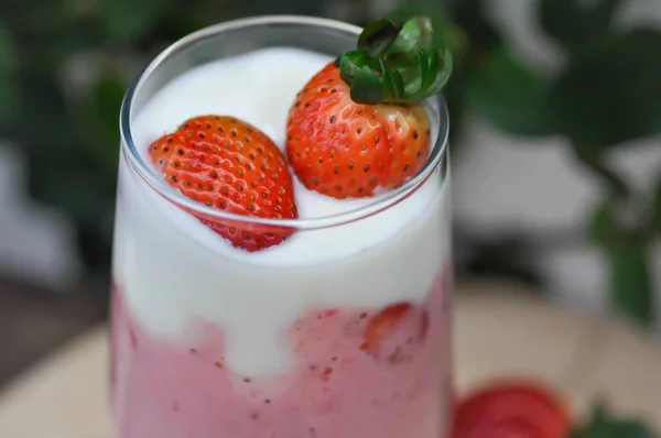 Sap Aardbei Smoothie Aardbei Yoghurt — Stockfoto