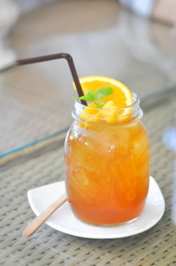 limon çayı ya da mango çay ya da şeftali çay