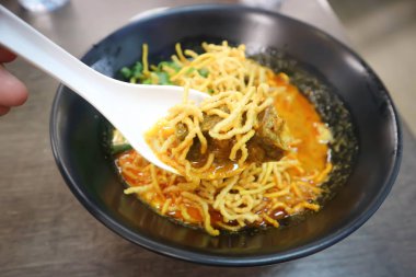 Erişte, Tay erişte veya sığır şehriye