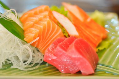 sashimi, çiğ balık veya ham ton balığı