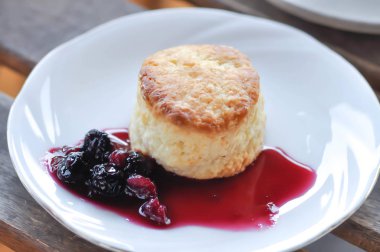 çörek, çörek dut sos ile