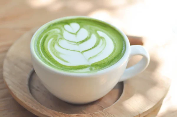 green tea or matcha green tea,matcha latte