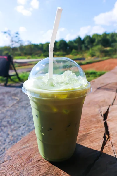 緑茶や抹茶のアイス — ストック写真