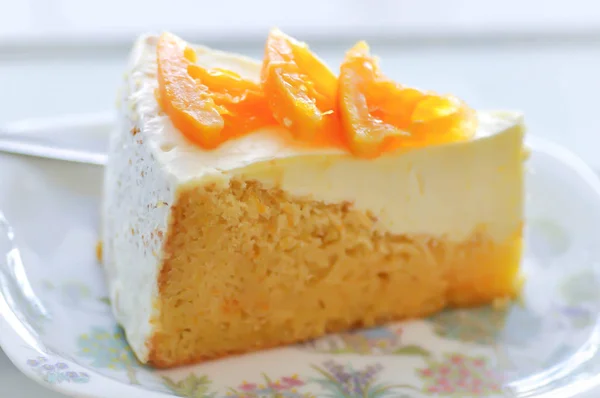 Сырный торт, апельсиновый торт — стоковое фото
